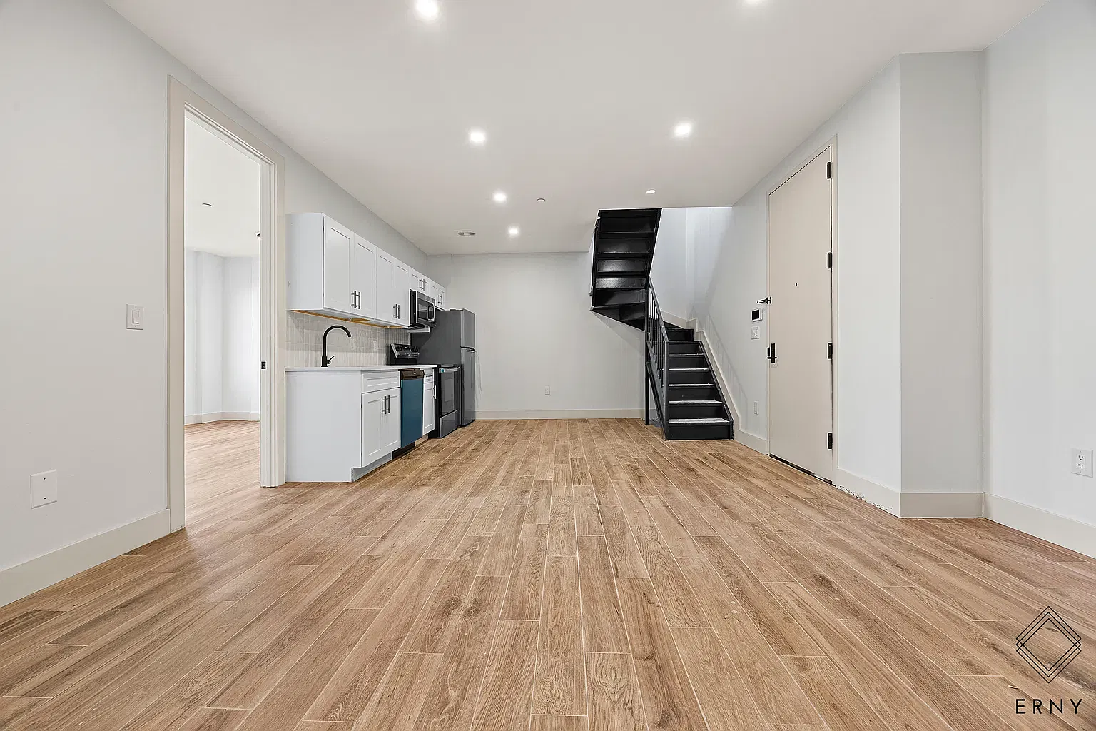 452 East 26th Street — Photo 1