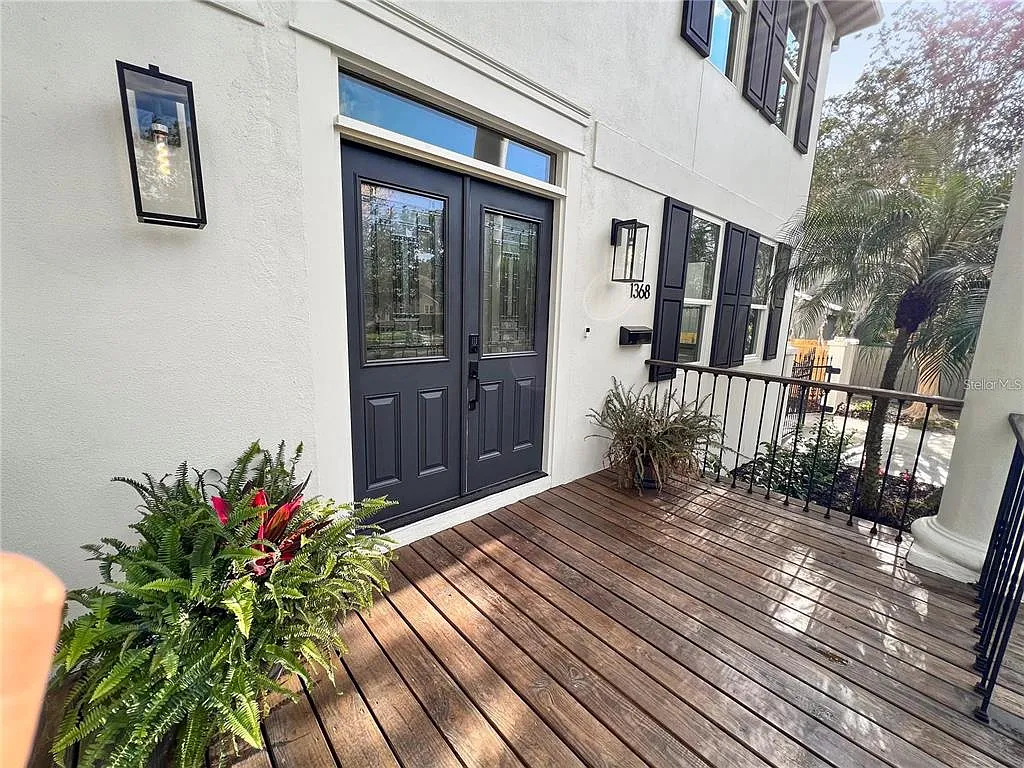 4 bed, 2.5 bath, 2394 sqft, $7,500 — Photo 4