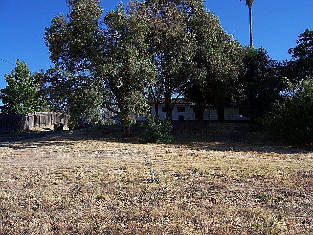 2nd image of 9357 Oak Ave