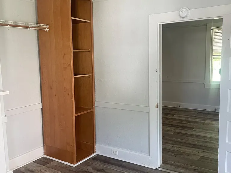 276 Finley St — Photo 12