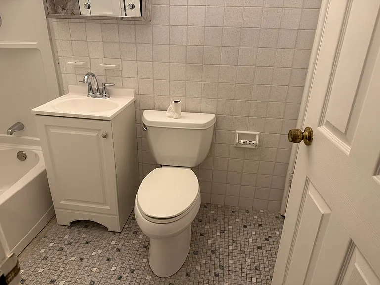 34 Pleasant Dr #25 — Photo 8