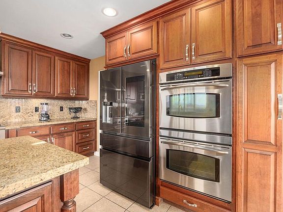 3rd image of 8618 Sky Rim Dr