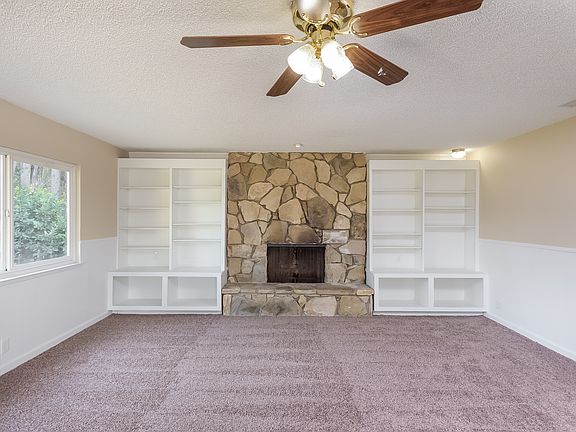 2nd image of 8994 Salmon Falls Dr