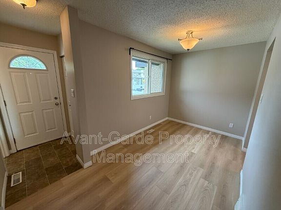5th image of 3213 142nd Ave NW