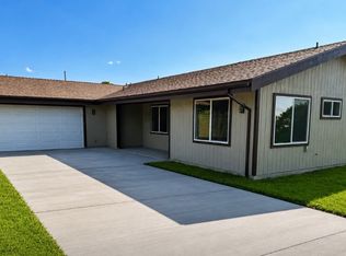 94-1679 Kaulua Cir, Naalehu, HI 96772