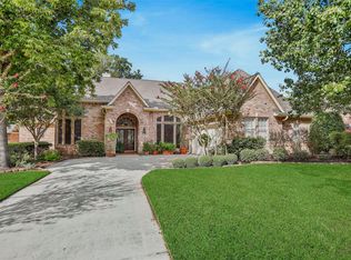 37 Edgewood Dr, Montgomery, TX 77356