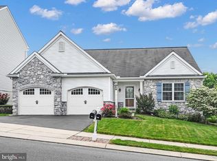 621 Hamaker Rd, Manheim, PA 17545