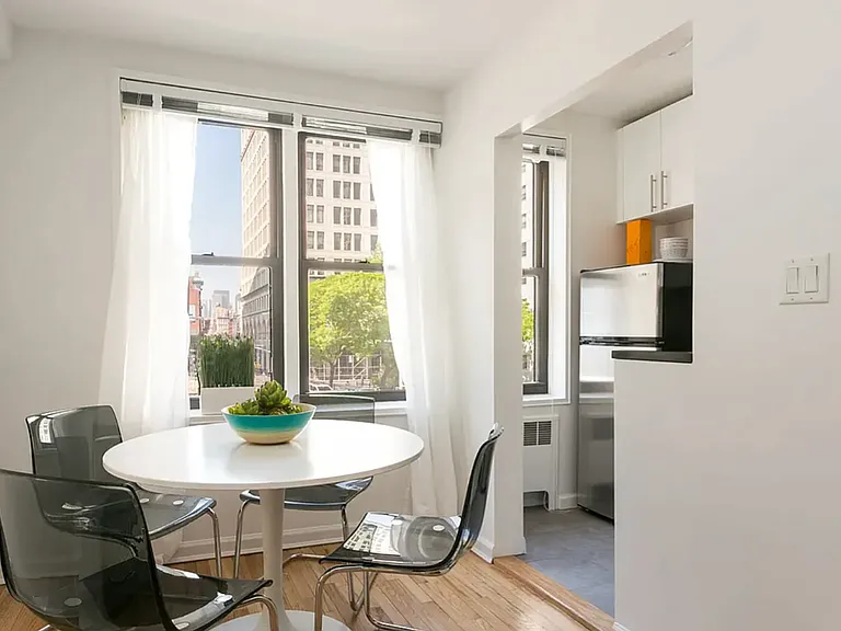85 4th Ave #4F — Photo 4