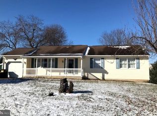 408 Golden Dr, Blandon, PA 19510