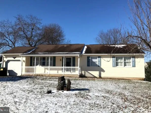 408 Golden Dr, Blandon, PA 19510