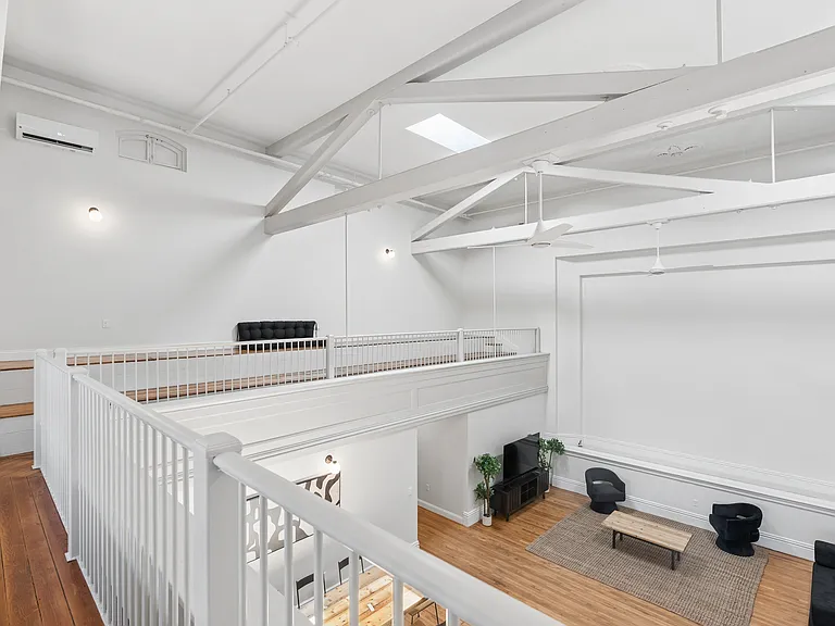 129 Main St #302 — Photo 25