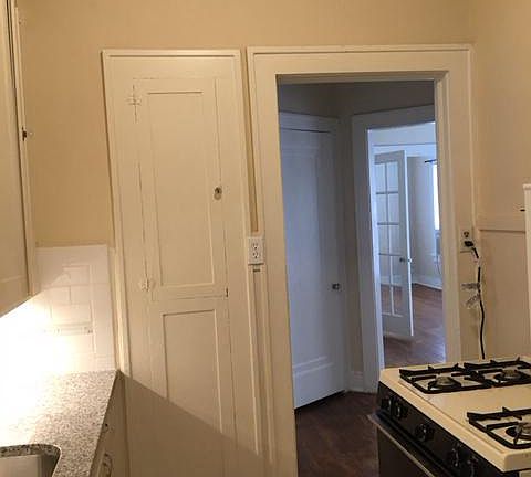 3rd image of 438 Fulton Ave APT 3