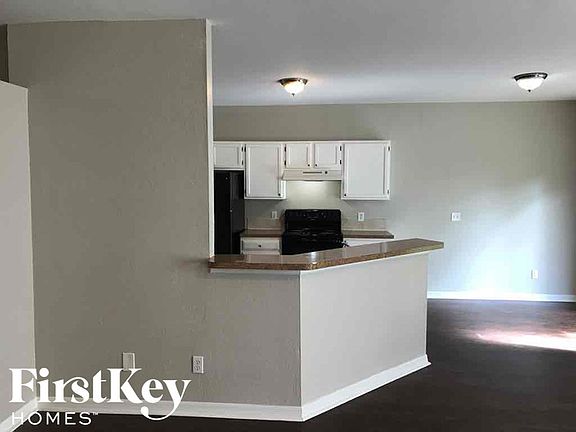 3rd image of 1538 Purdy St