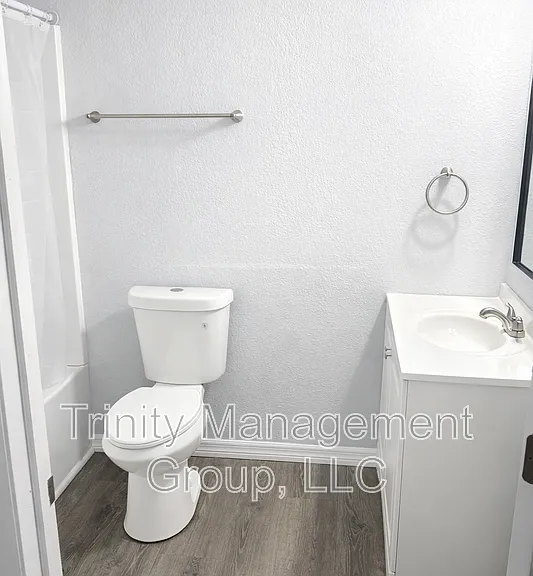 1509 Winding Way E #2 — Photo 5