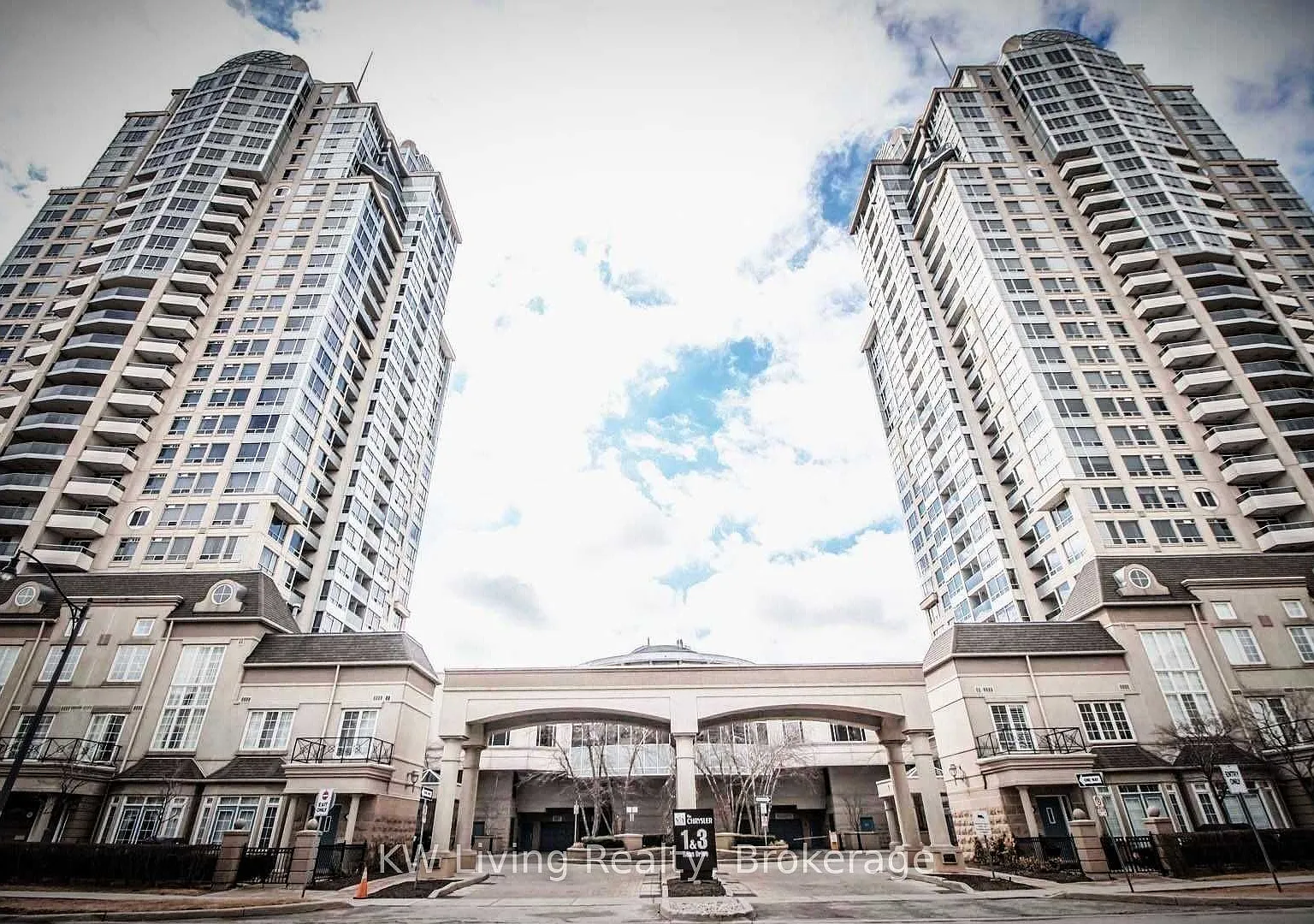 2 bed, $2,400 — Photo 1
