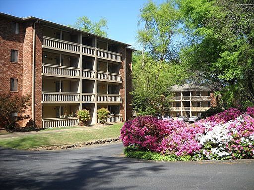 2nd image of 174 Talmadge St APT 1
