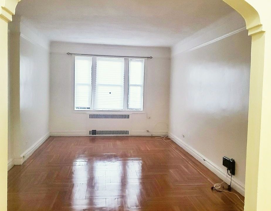 2nd image of 751 Troy Ave #D1