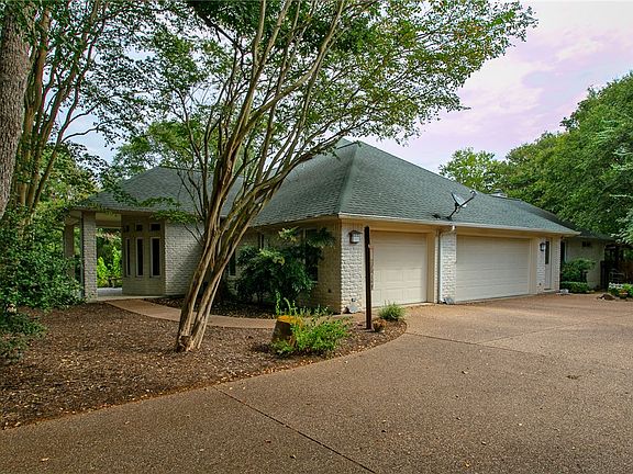 3rd image of 1107 Faraway Island Dr