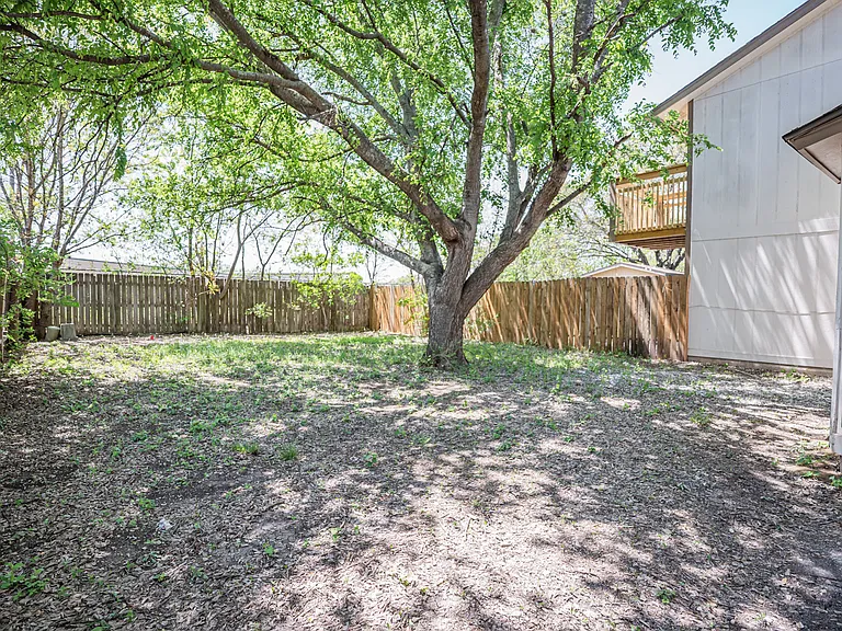 9914 Ardash Ln — Photo 22