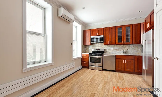 Rented by Modern Spaces | media 7