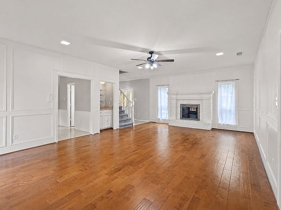2nd image of 916 Druid Dr