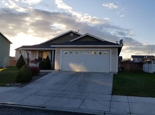 1613 S 15th St, Sunnyside, WA