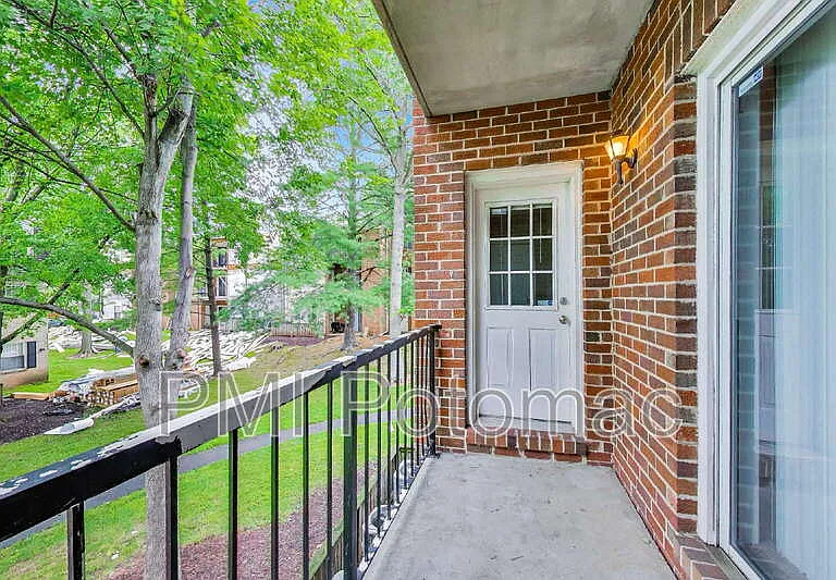 18310 Streamside Dr #203 — Photo 7