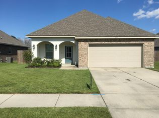 115 Valcour Pl, Youngsville, LA 70592