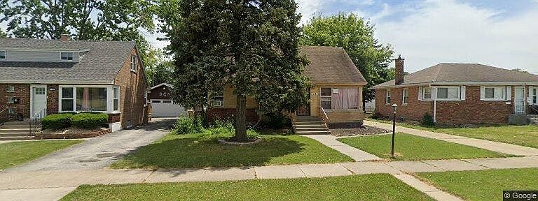 1st image of 733 E 154th St