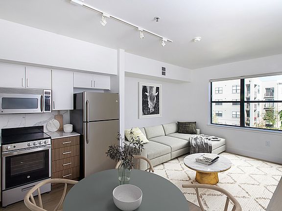 3rd image of 1123 18th St #426