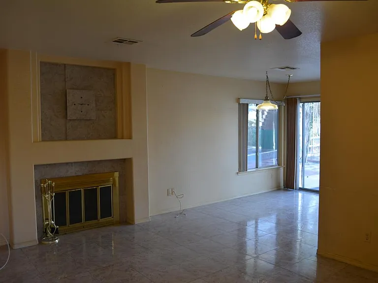Sun Rose Ave — Photo 10