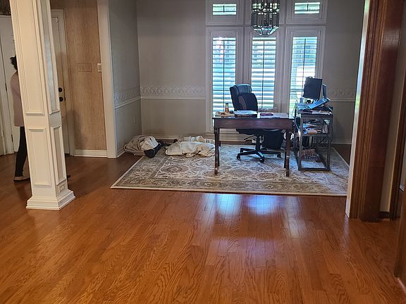 Hard wood floors in living room living no