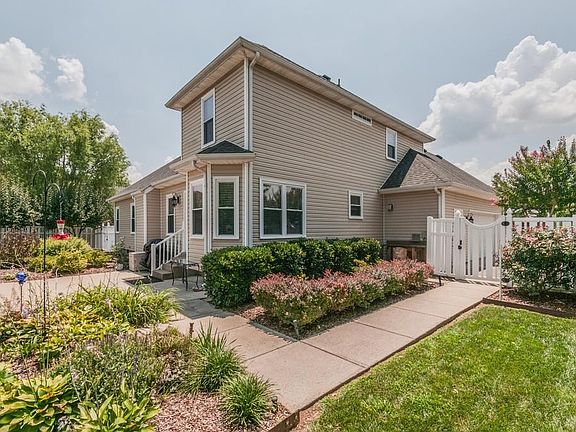 2nd image of 1709 Marian Ln