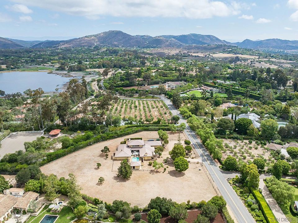 1st image of 6358 Lago Lindo