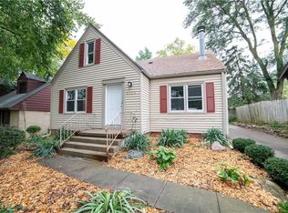 4125 Northwest Dr, Des Moines, IA 50310