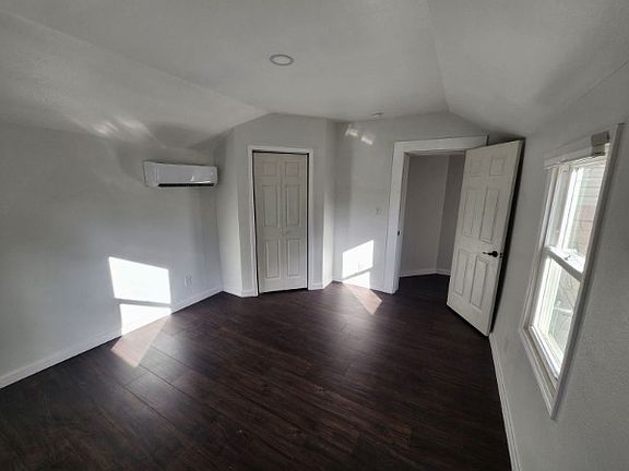 5th image of 2203 N National Ave #B