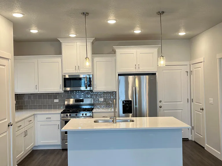 4131 SE Fortress Ln — Photo 4