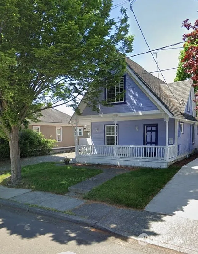 2405 F Street photo 1
