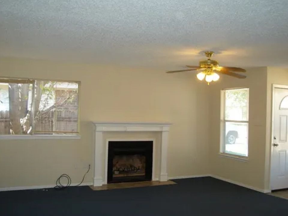 1st image of 1609 Windsong Ln