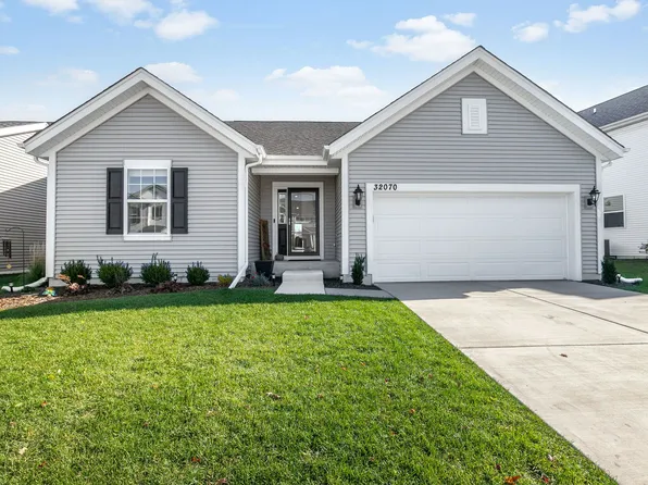 32070 Savannah Dr, Lakemoor, IL 60051