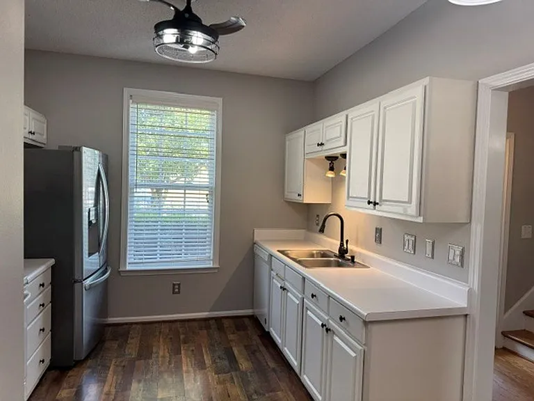 126 Marshland Ln — Photo 13