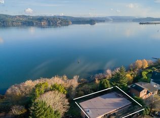 1364 Bayview, North Bend, OR 97459