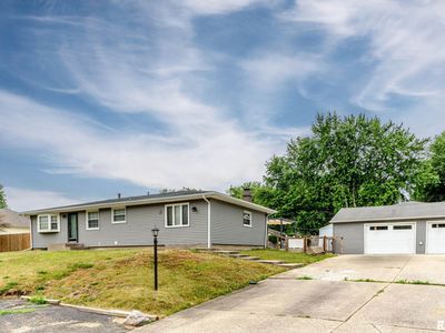 1029 N Country Ln, Peoria, IL, 61604