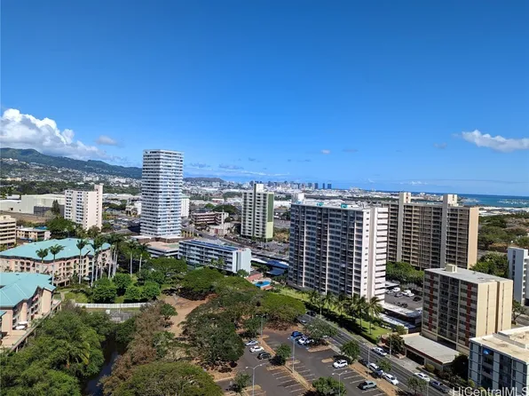 5333 Likini St APT 2210, Honolulu, HI 96818