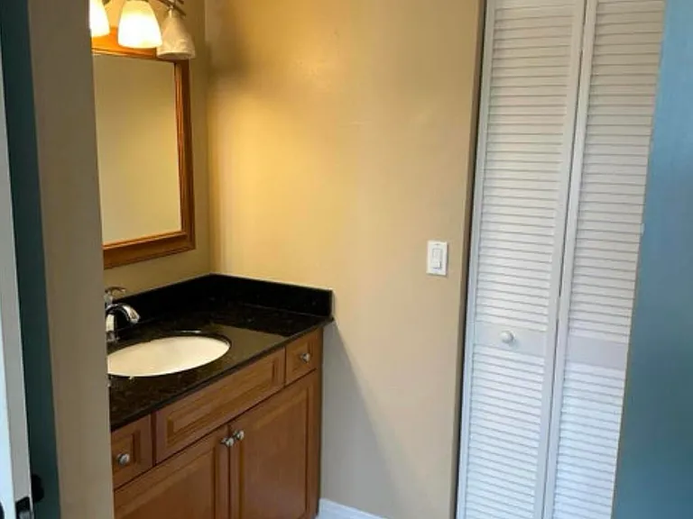 2600 Greenwood Ter #204 — Photo 14