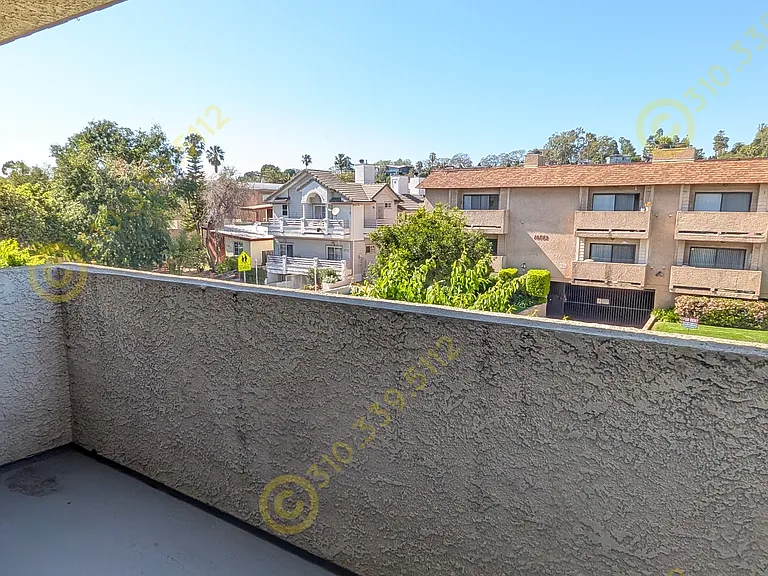 10758 Lawler St #7 — Photo 15