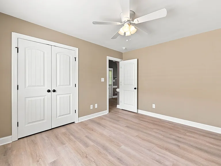 2517 Sawgrass Dr — Photo 17