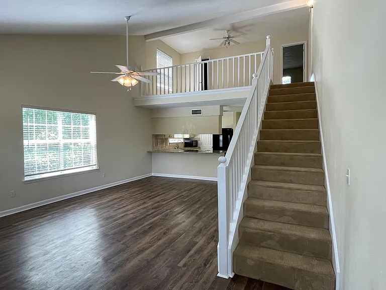 2441 Silver Palm Ln — Photo 12