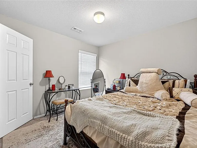 303 Poppy St — Photo 12