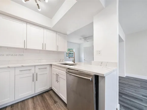 3337 NW 23rd Ct, Lauderdale Lakes, FL 33311